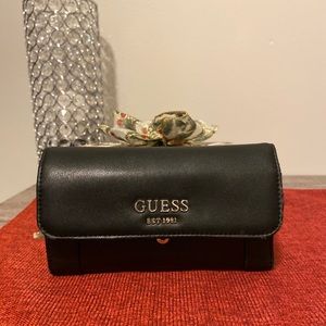 GUESS Wallet